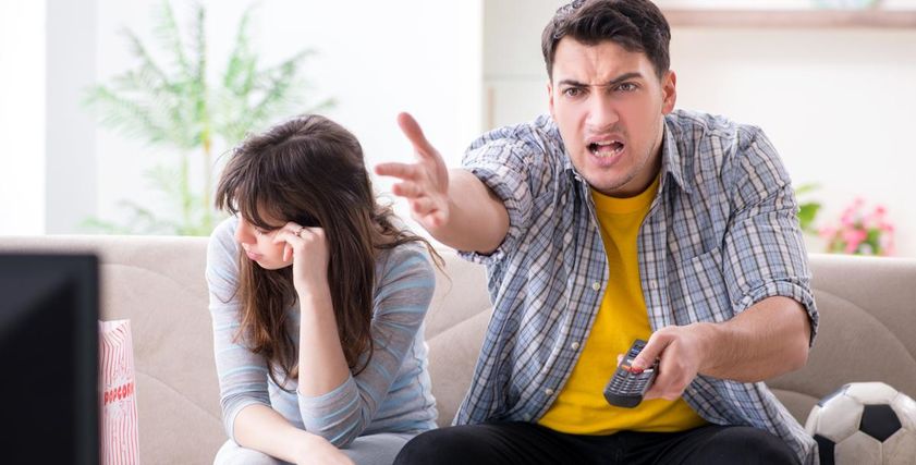 كيفية التعامل مع زوجك المتعصب كرويًا
