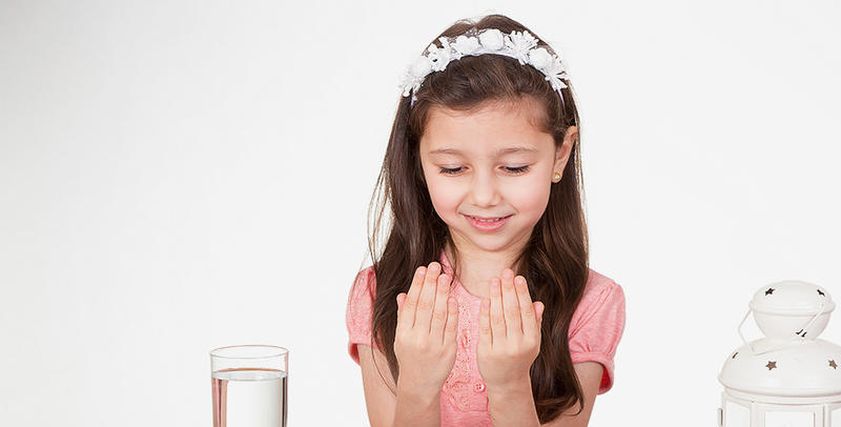 طرق بسيطة لتحبيب الاطفال في الصيام