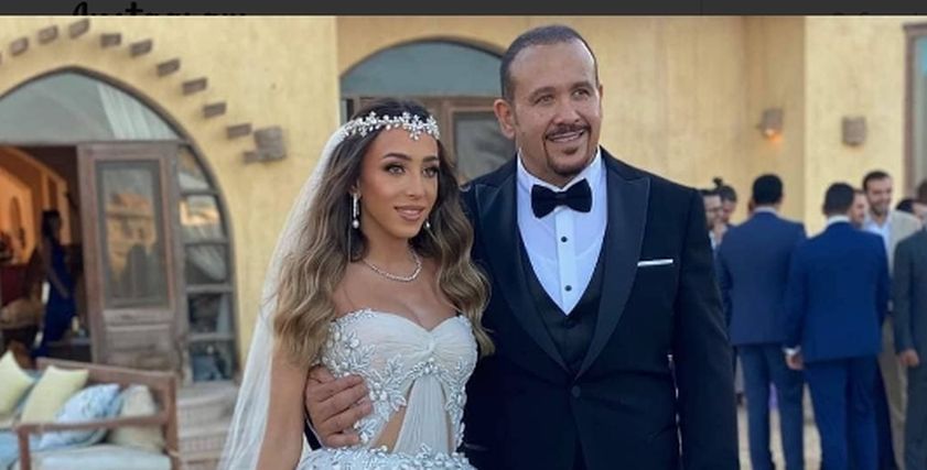 حفل زفاف ابنة الفنان هشام عباس: خطفت الجمهور بجمالها ووالدها عملها أغنية خاصة للفرح