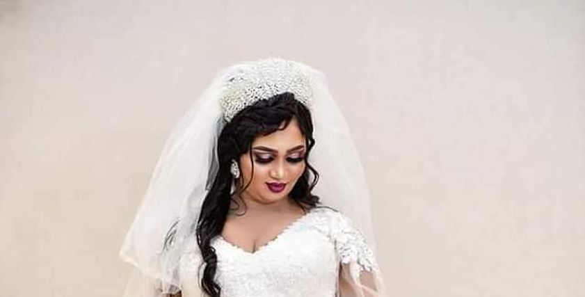 الفنانة السودانية عائشة الجبل