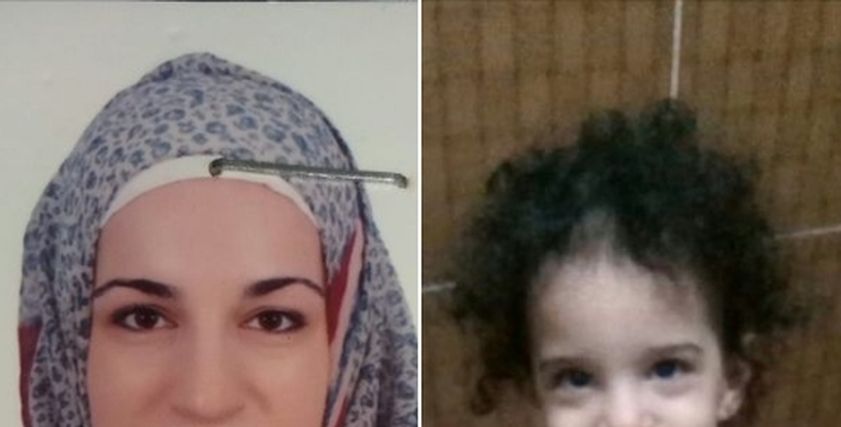 الأم وطفلتها