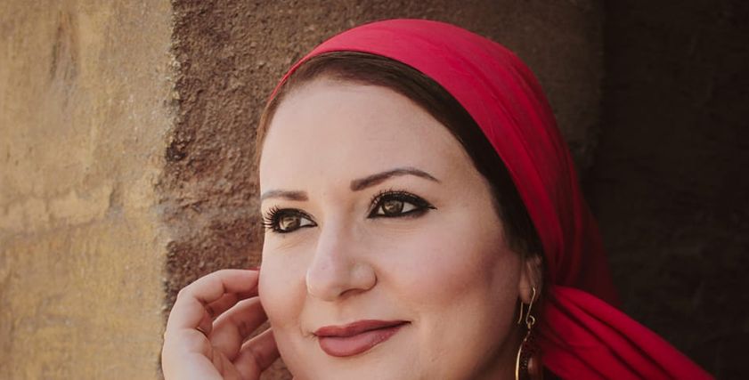 الروائية والمطربة غادة العبسي