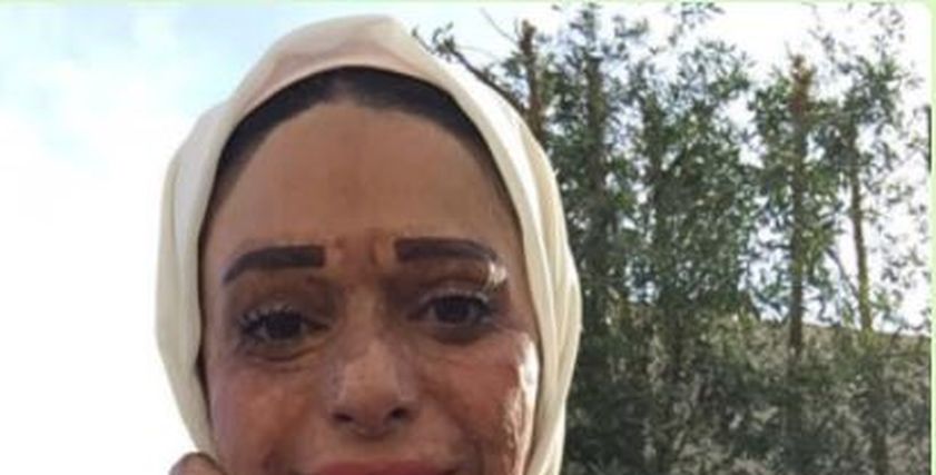 منال