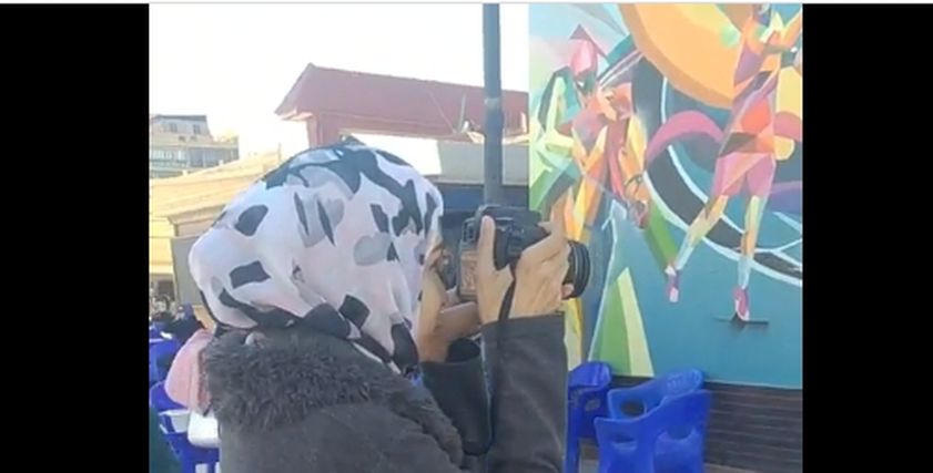 إسراء كفيفة تحترف التصوير