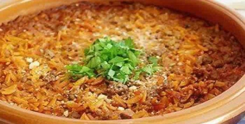 طاجن لسان عصفور باللحمة