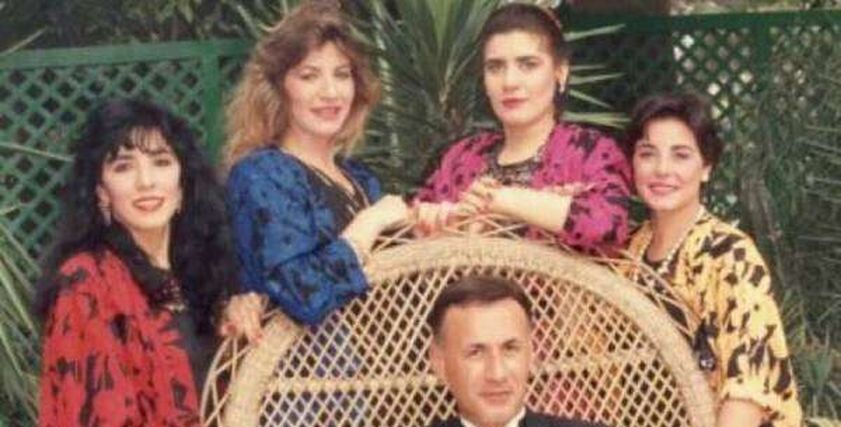 عزت أبو عوف وأسرته