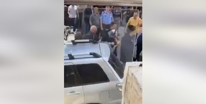لحظة وصول والدي إيمان إرشيد