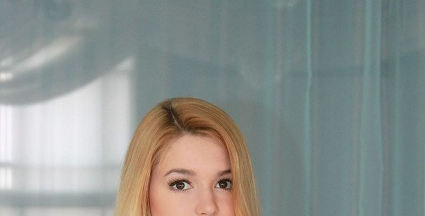 لاعبة كرة طائرة بدرجة ملكة جمال