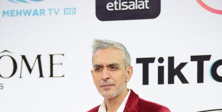 بدل غير تقليدية وألوان صاخبة.. إطلالات الفنانين الرجال في ختام «القاهرة السينمائي»