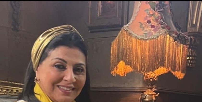 الفنانة هالة صدقي