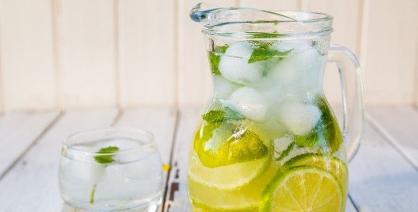 وصفات طبيعية تروي عطشك وتحمي صحتك