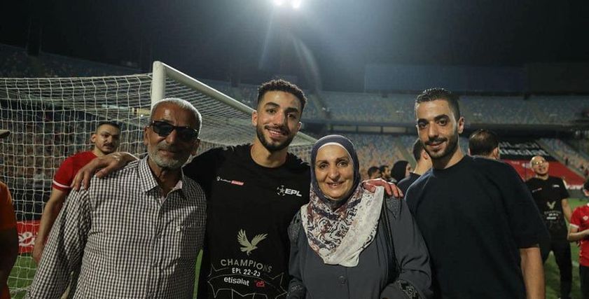 محمد عبد المنعم مع