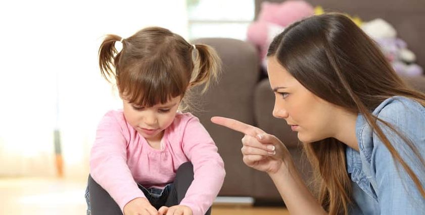تعنيف الأطفال عادة تؤدي لمخاطر كبيرة