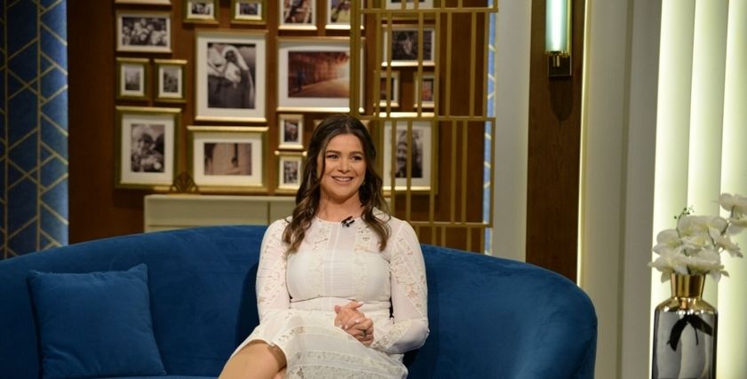يسرا اللوزي