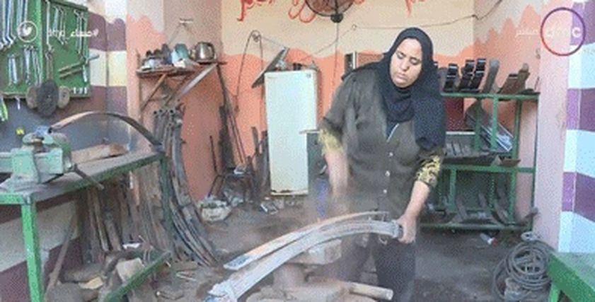 فاطمة وأسماء ونحمده
