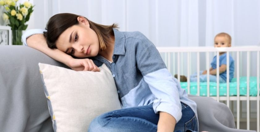 أسباب اكتئاب ما بعد الولادة