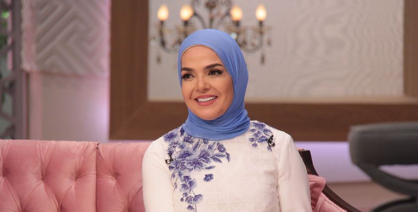 الإعلامية منى عبدالغني