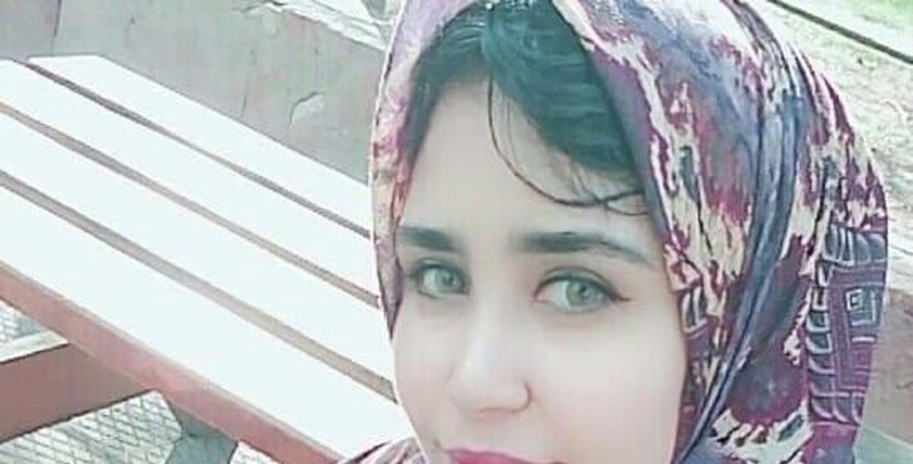 الشاعرة سارة سمير