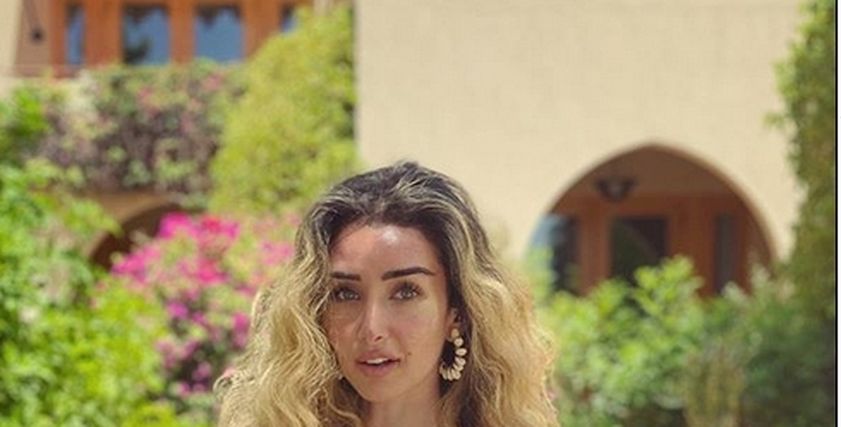 هنا الزاهد