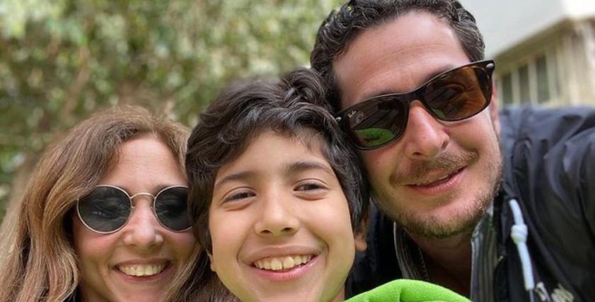 الزوجان والطفل
