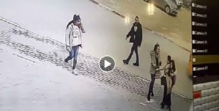 فلسطينية تعتدي على يابانيتين