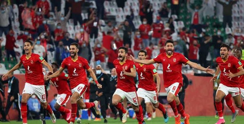 مشاهدة مباراة الأهلي والوداد المغربي في المنزل - تعبيرية