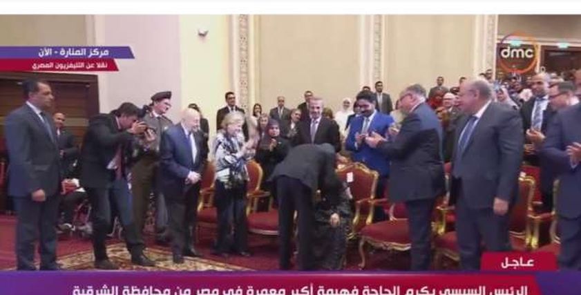 الرئيس السيسي خلال الإحتفال بيوم المرأة المصرية