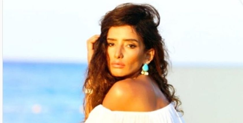 الفنانة زينة