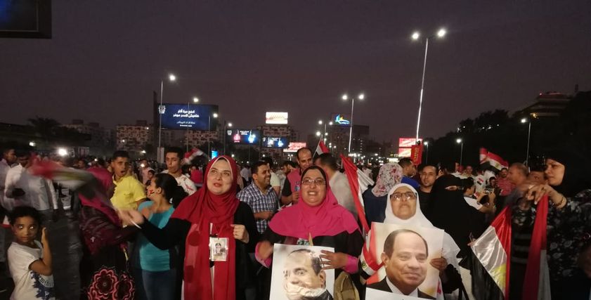 المرأة تحتل الصفوف الاولى لدعم الدولة