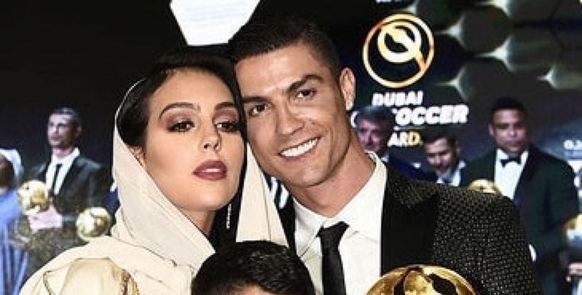 كريستيانو رونالدو وأسرته
