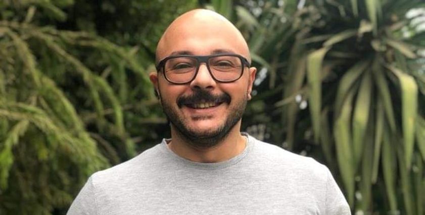 أحمد يحيي مدمن متعافي