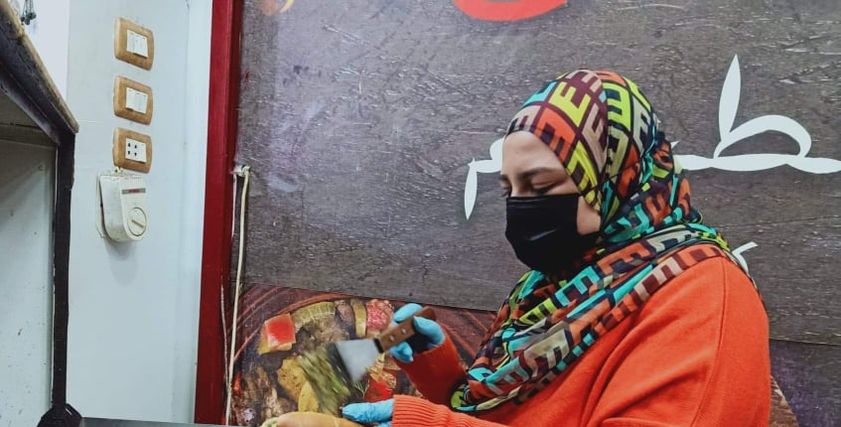 المهندسة هيام داخل محلها الخاص