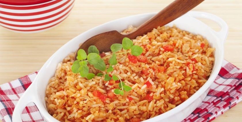 طبق الأرز بالبصل والفلفل