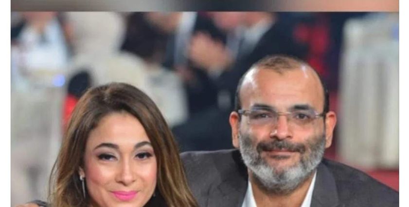 أيمن بهجت قمر وزوجته