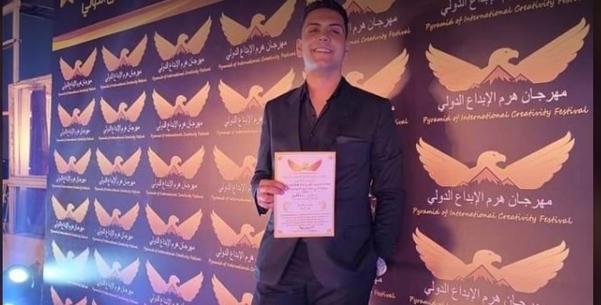 مصمم الازياء جابر الحرزاوي