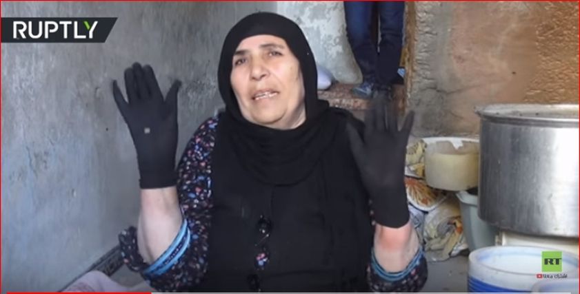 سيدة مسنة